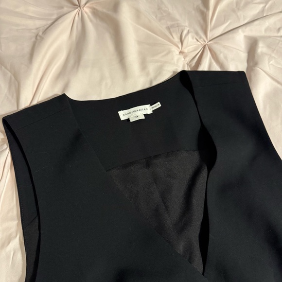 Good American Black Vest Top - Picture 3 of 8